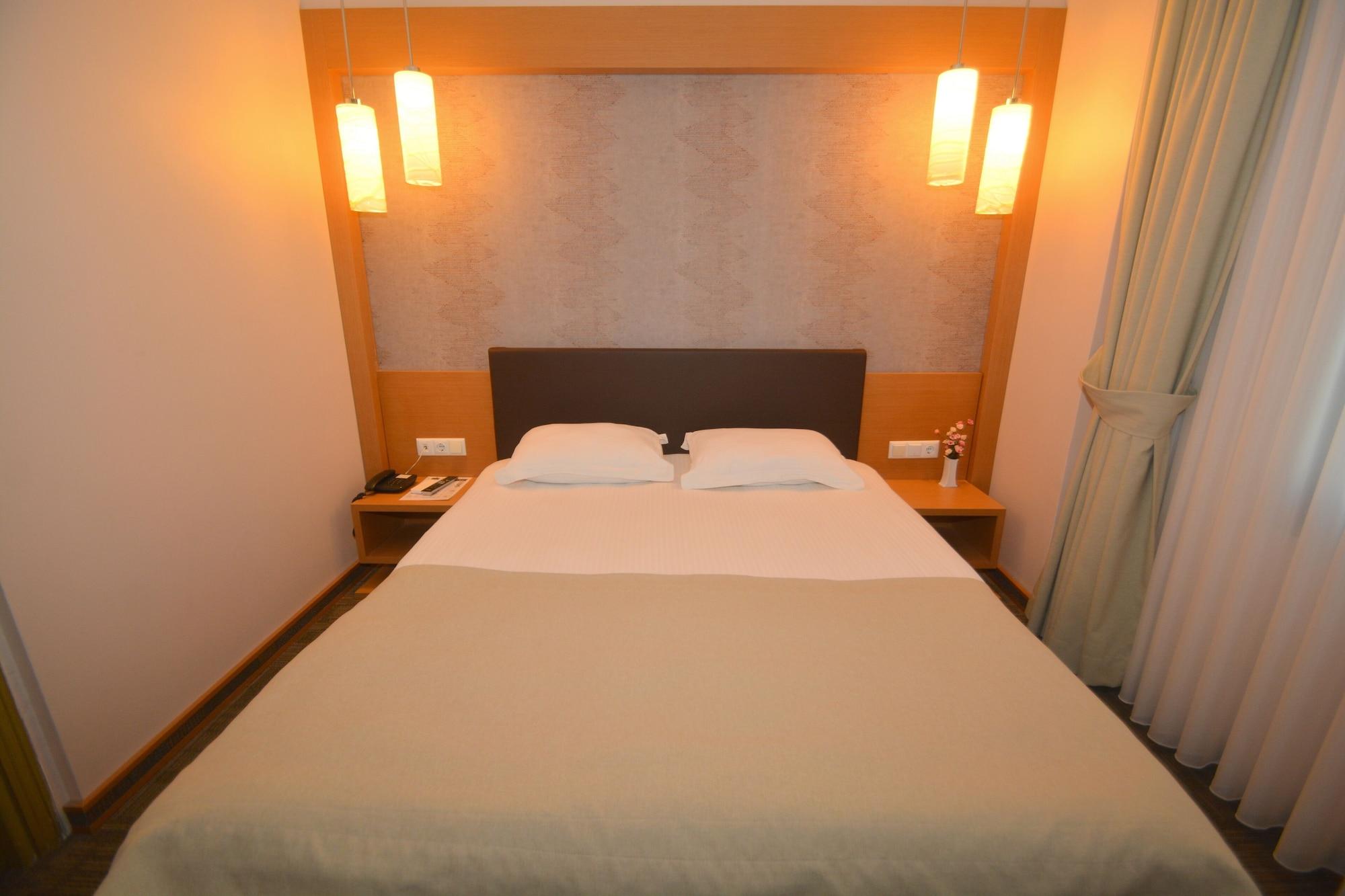 Hotel Istankoy 3*